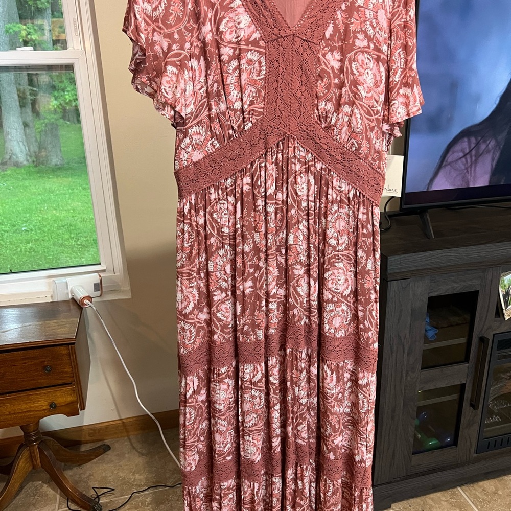 Westbound Dusty Rose Floral Lace-Trim Maxi Dress